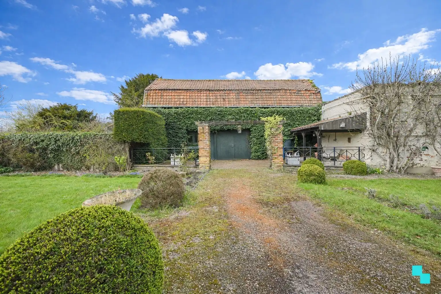 Karaktervolle villa met zonnige tuin/bijgebouw en unieke charme foto 29