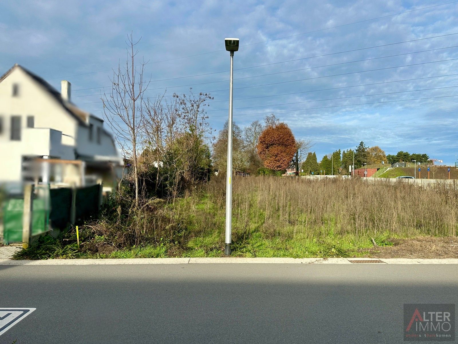 Lot 2 Bouwgrond voor halfopen bebouwing op 3a 77ca foto 2