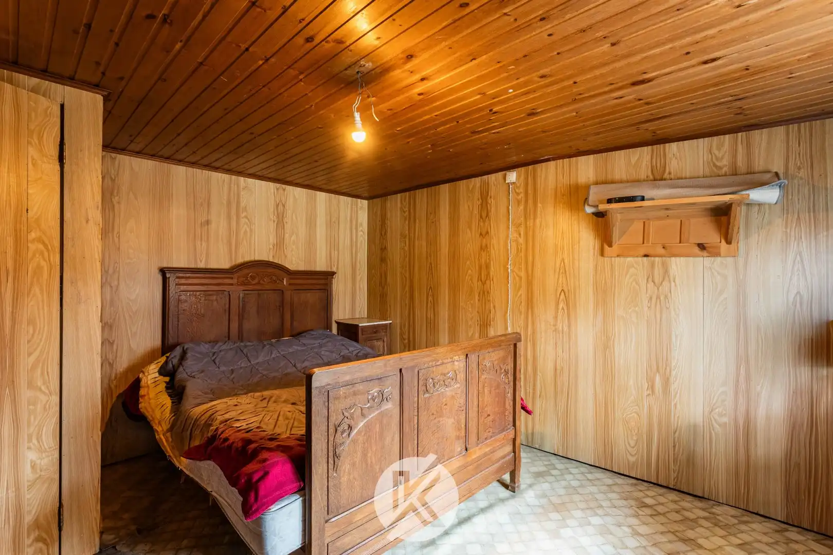 Interessante renovatiewoning op uniek perceel foto 16