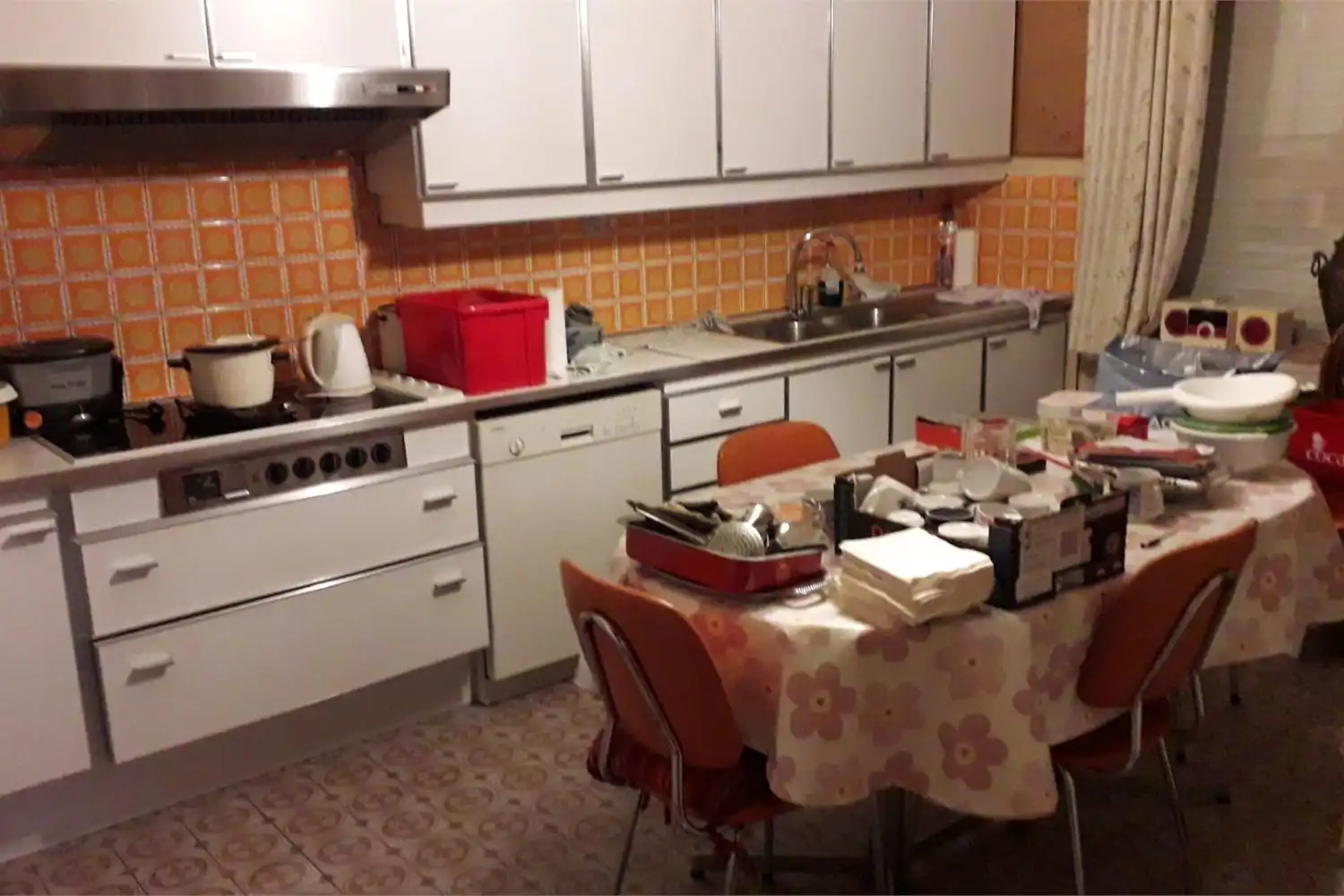 Woning OB met drie slaapkamers, garage en tuin. foto 6