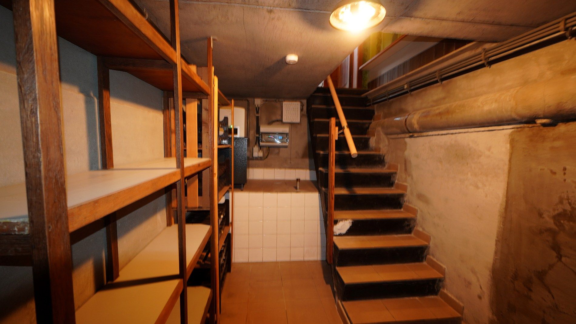 Halfopen bebouwing met veranda, garage en tuin te Lokeren foto 8