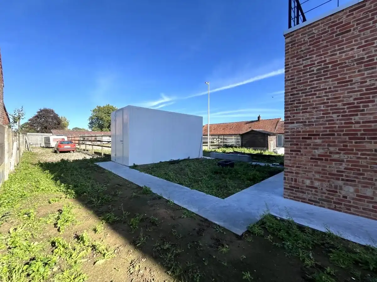 Beselare – Gelijkvloers nieuwbouwappartement met tuin en oprit foto 13