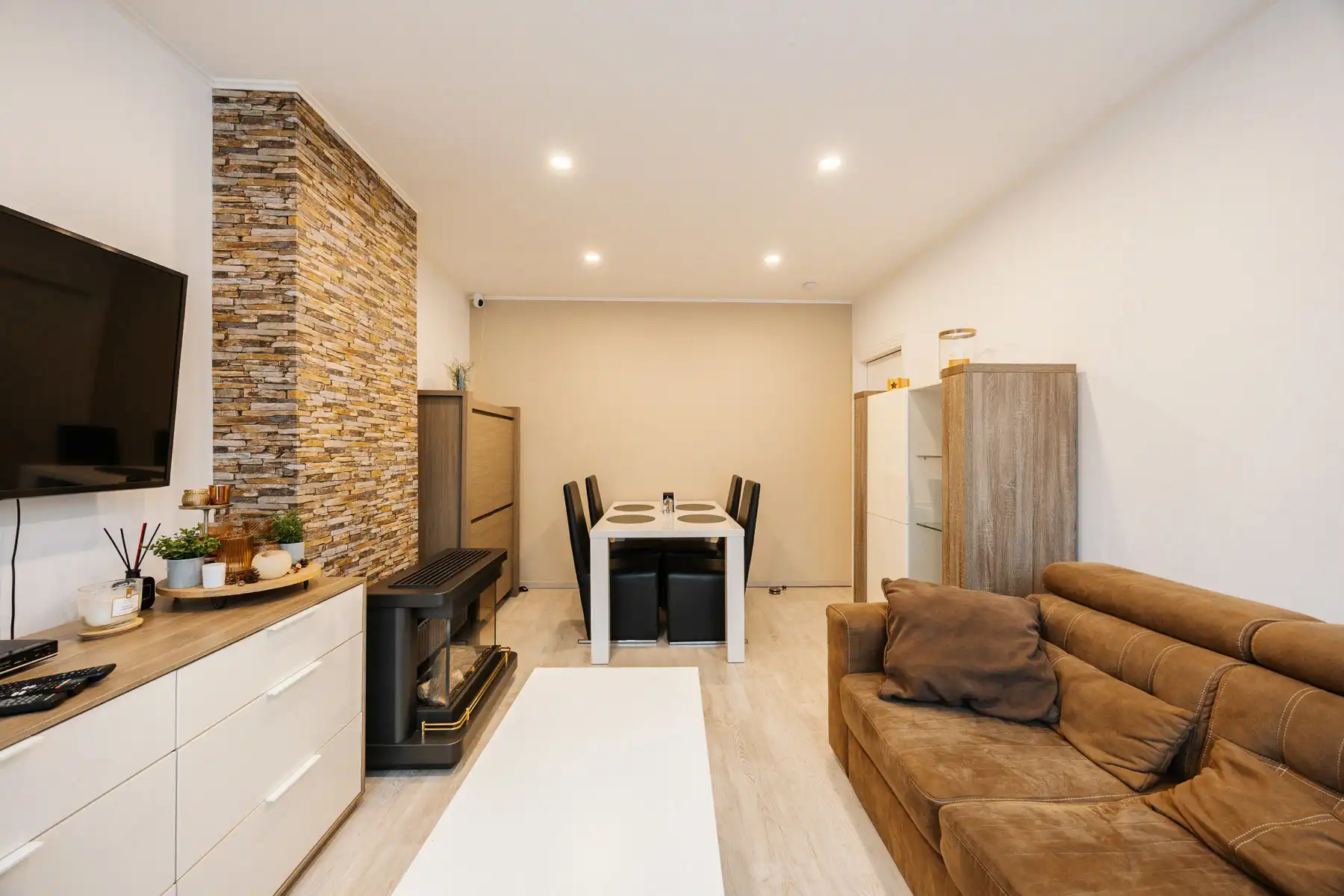 Gezellig appartement met 2 slaapkamers en gezellig terras foto 2