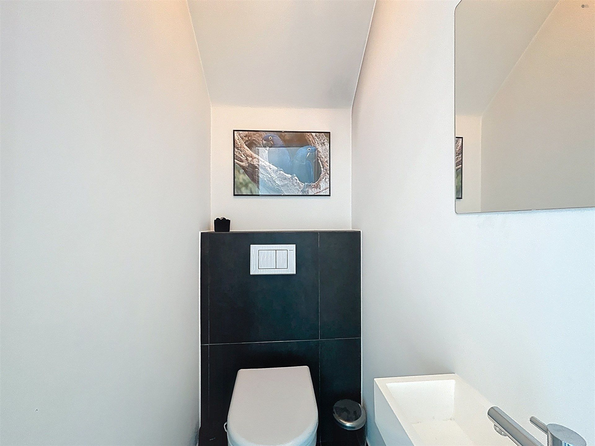 Instapklare moderne woning met 2 slaapkamers en gezellige tuin op toplocatie! foto 9