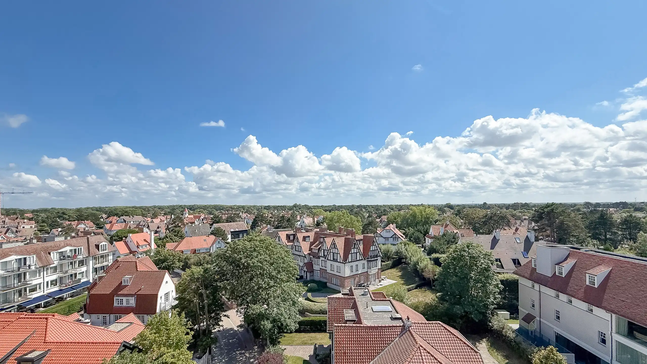 Zonovergoten nieuwbouw PENTHOUSE met 2 terrassen / Zoute foto 3