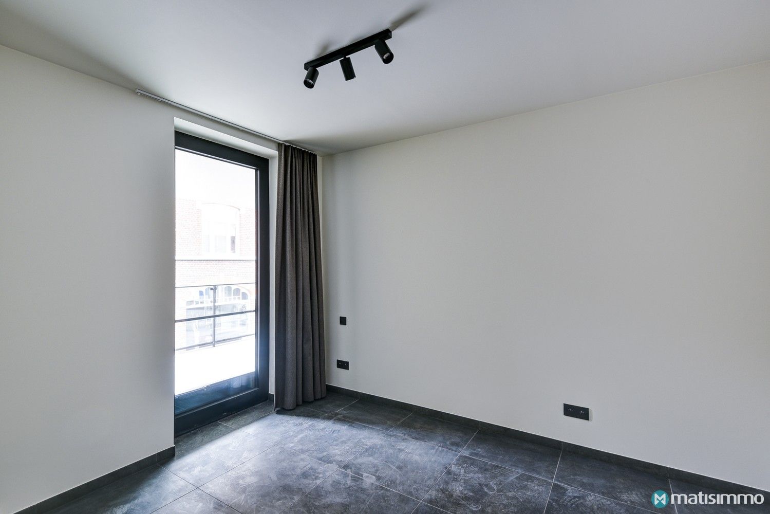 ENERGIEZUINIG APPARTEMENT MET 2 SLAAPKAMERS EN PARKEERPLAATS IN HET CENTRUM VAN BILZEN foto 9
