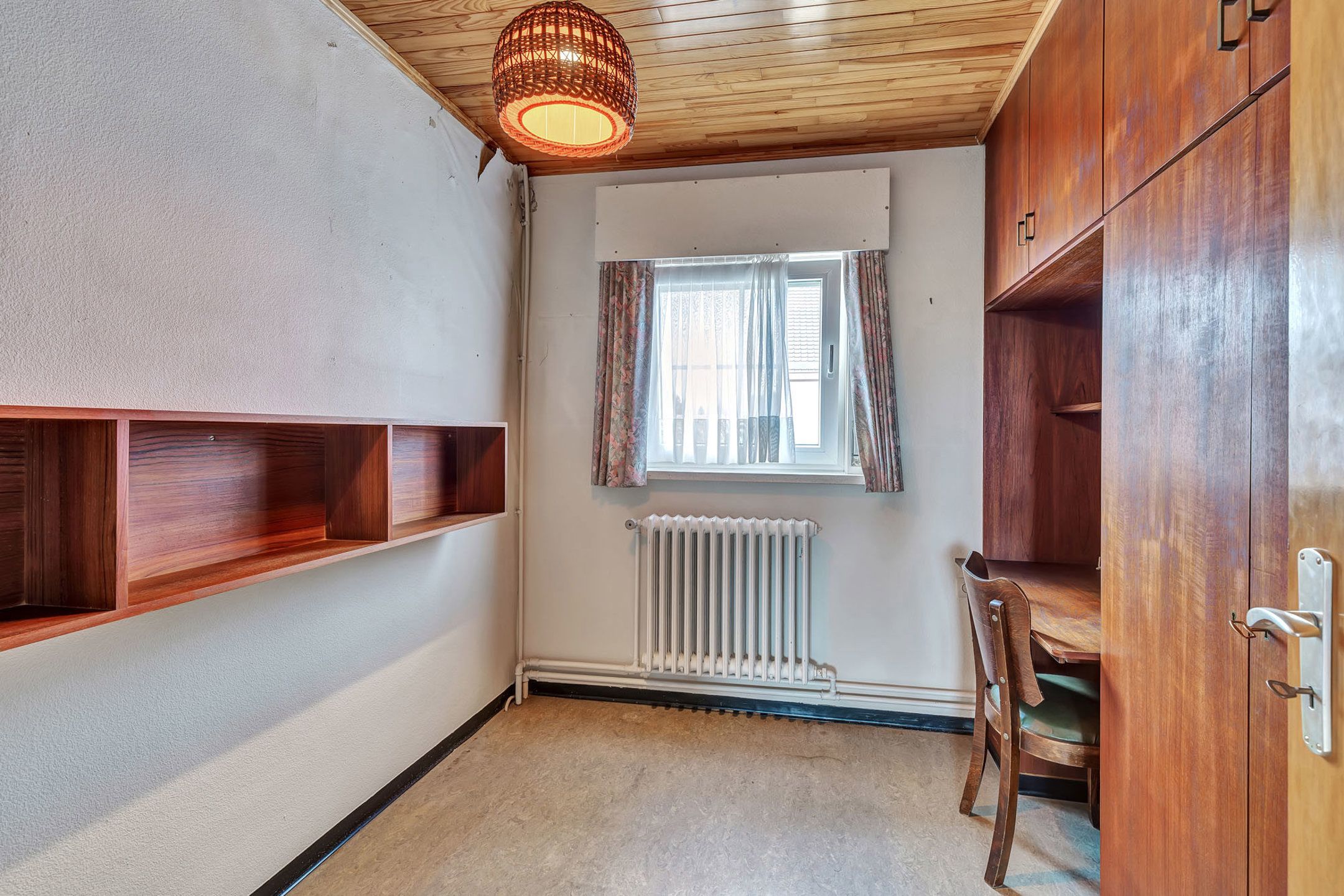 Ruime en deels vernieuwde halfopen bebouwing te Deinze foto 10