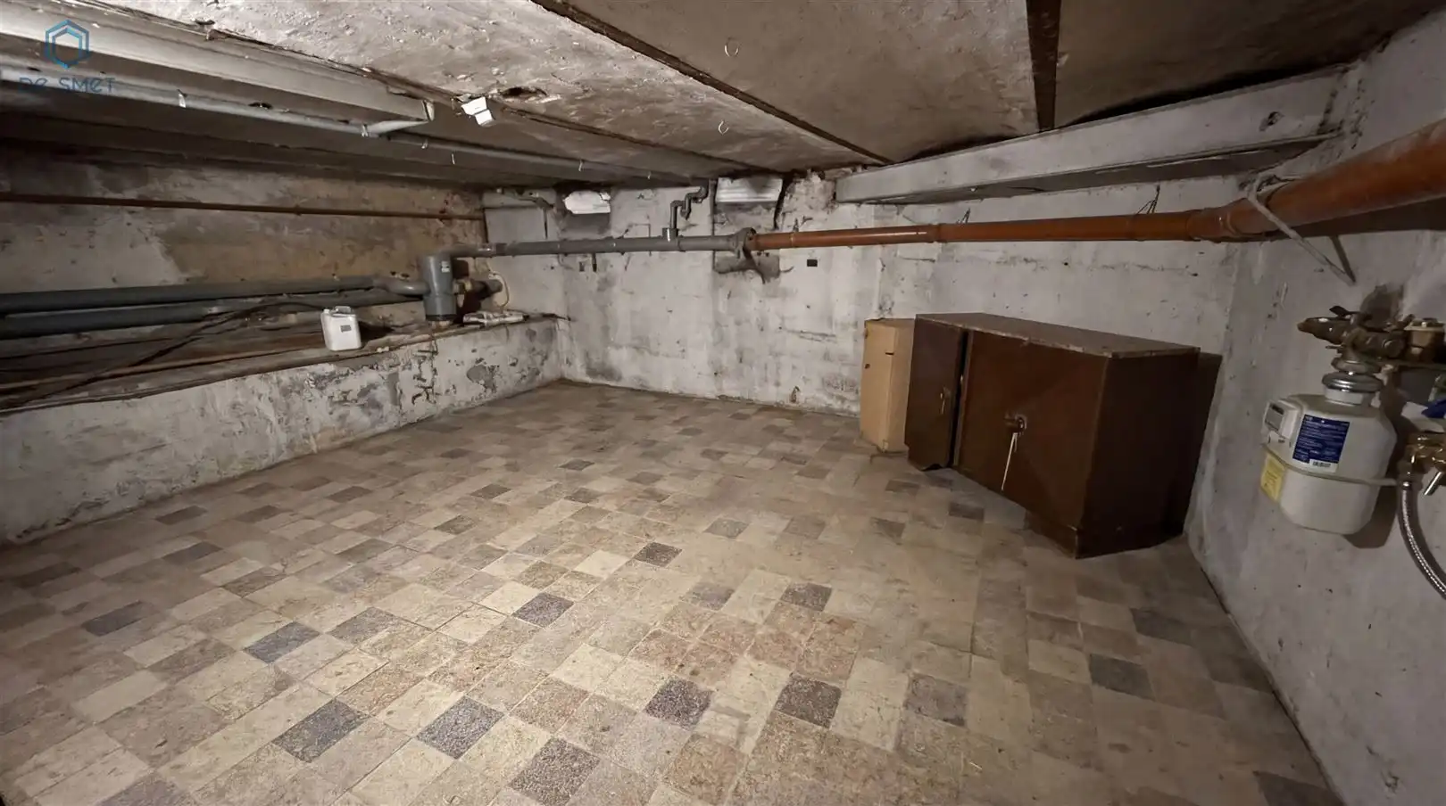 OPBRENGSTEIGENDOM MET HANDELSPAND EN APPARTEMENT  foto 11