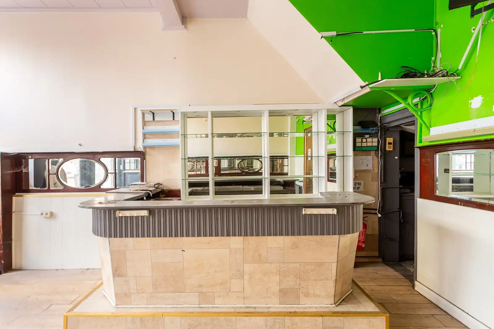 Handelshuis met veel mogelijkheden foto 5