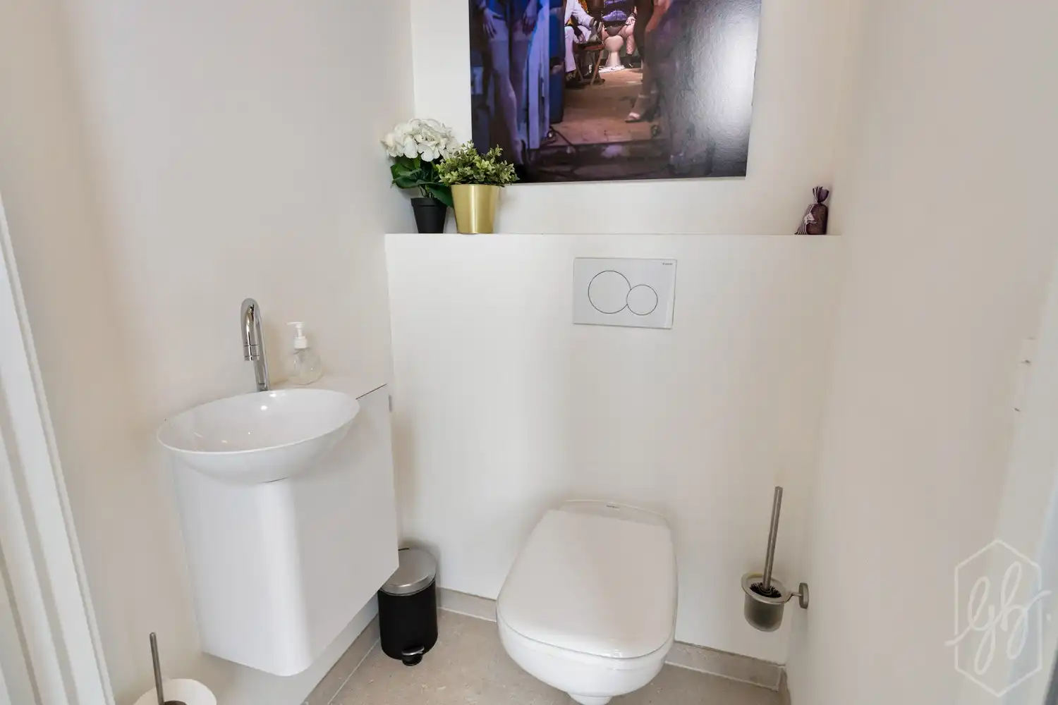 Exclusief, instapklaar appartement met ruim terras in Quartier Bleu foto 16