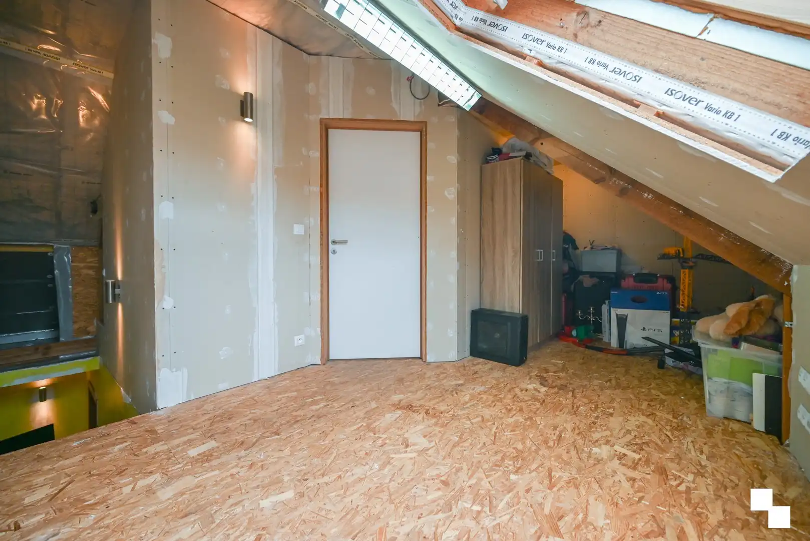 Energiezuinige, gerenoveerde gezinswoning met inpandige garage foto 39