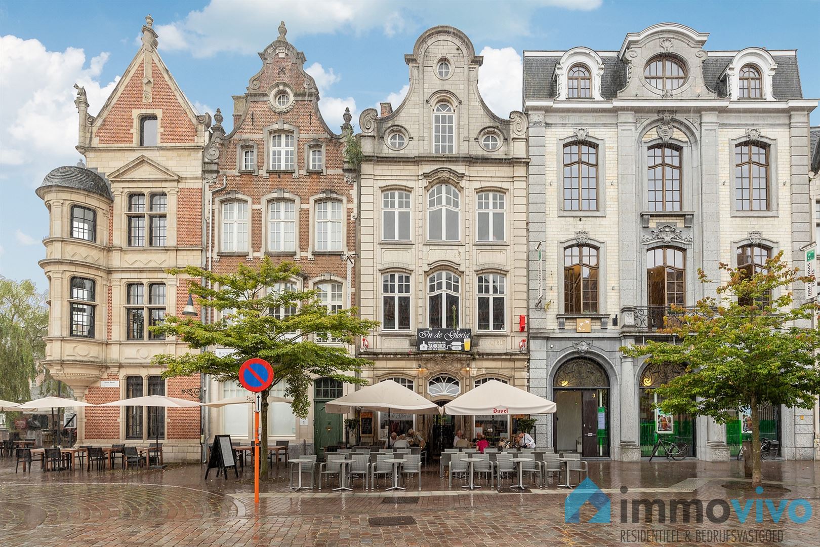 Prachtig authentiek pand bestaande uit handelsruimte (café) en bovengelegen duplex  foto 2