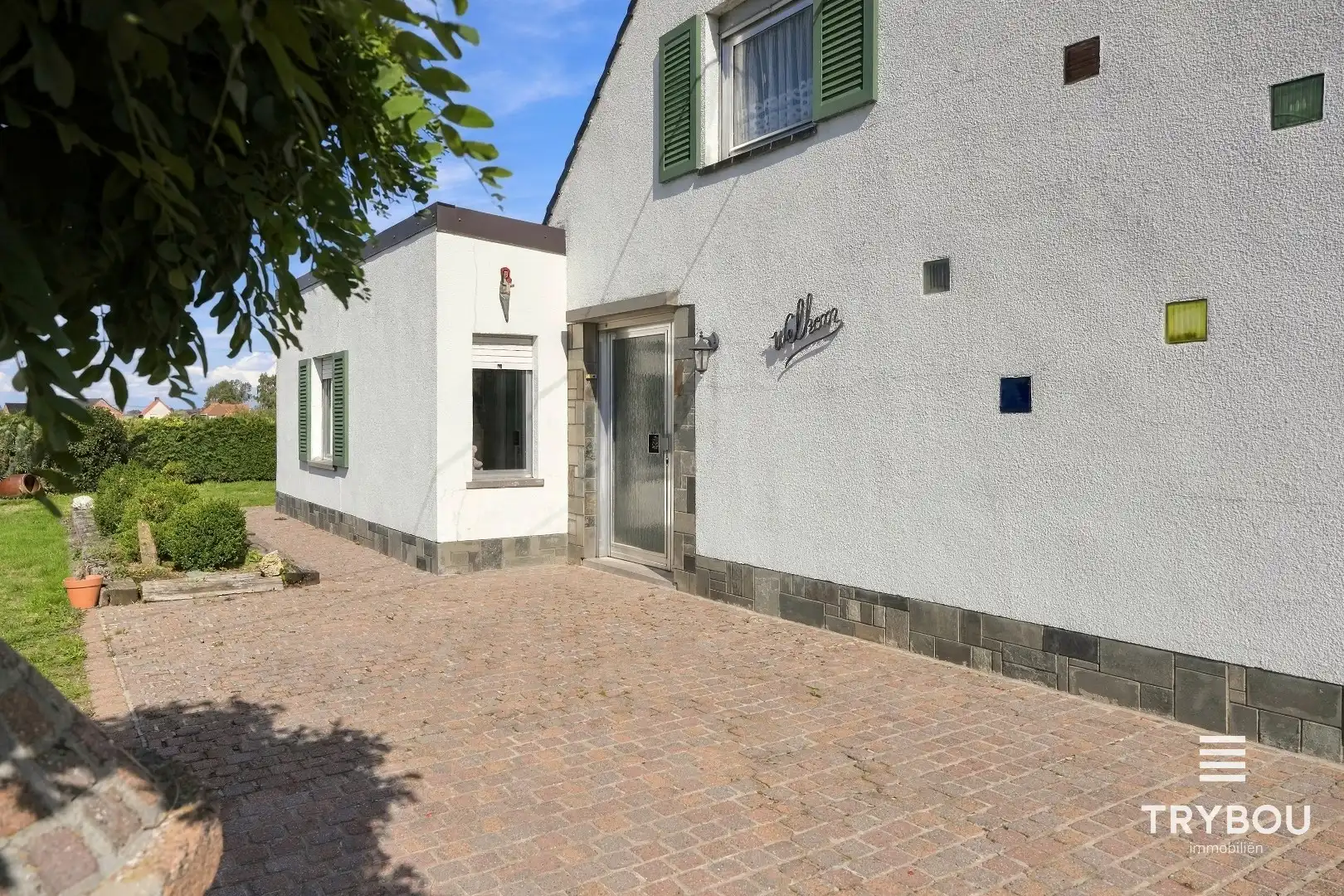 Landelijk gelegen woning met opslagplaats op 3687m² in Merkem! foto 6