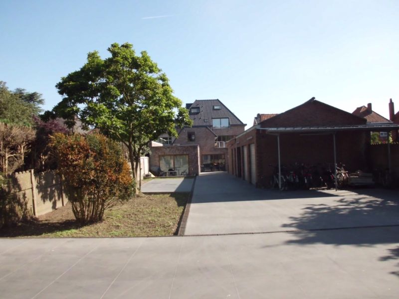 Ruim appartement in hartje Oedelem foto 7