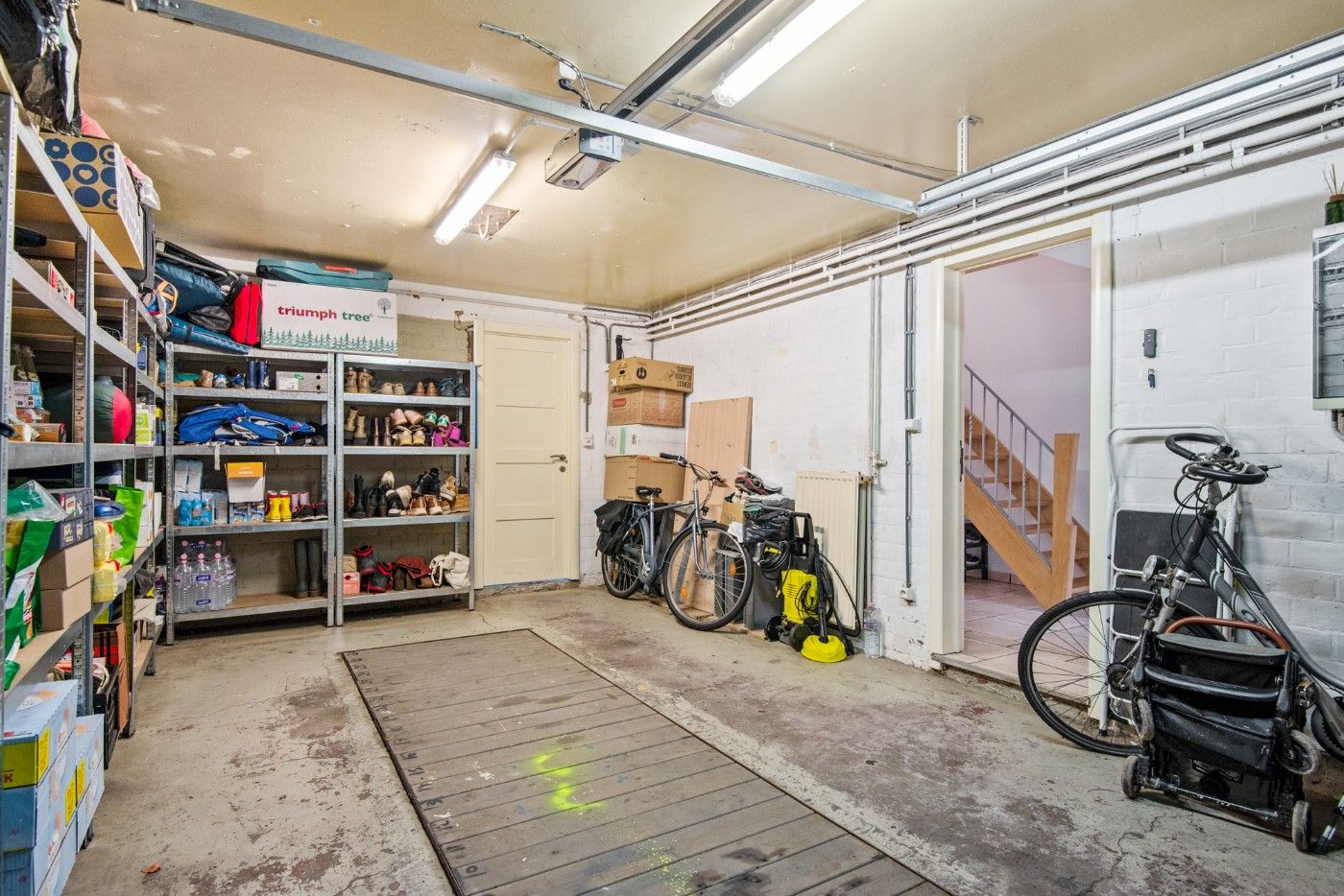 Ruime bel-etagewoning met 3 slpk, terras, tuin en inpandige garage foto 19