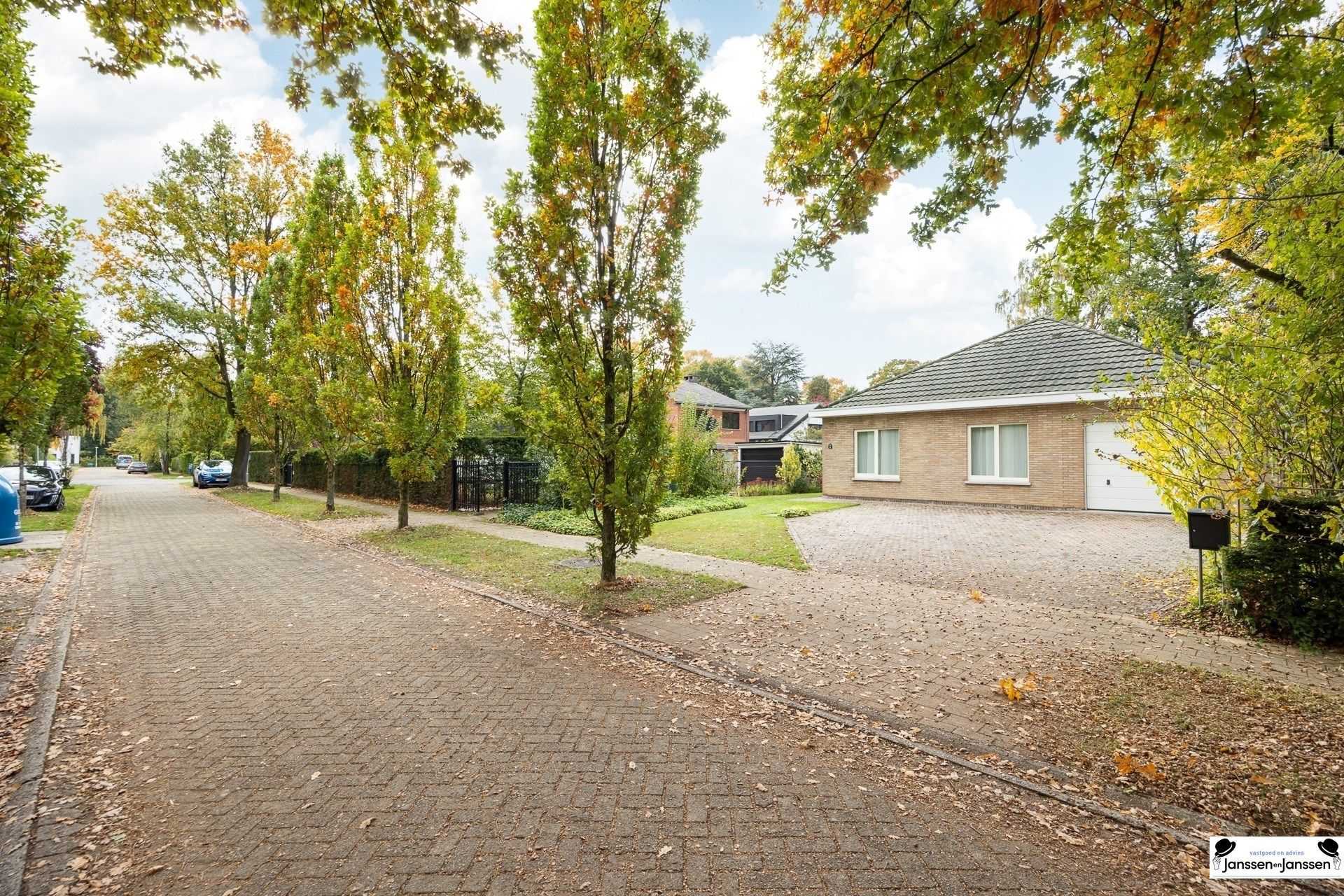 Verrassend ruime villa met ZW-gerichte tuin!  foto 2