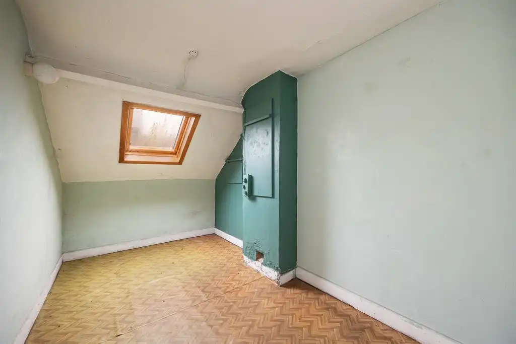 Te renoveren woning met authentieke elementen foto 25