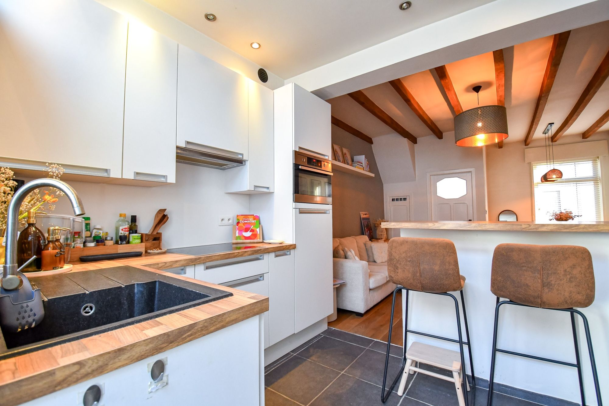 Charmante stadswoning met koer in centrum Brugge foto 6