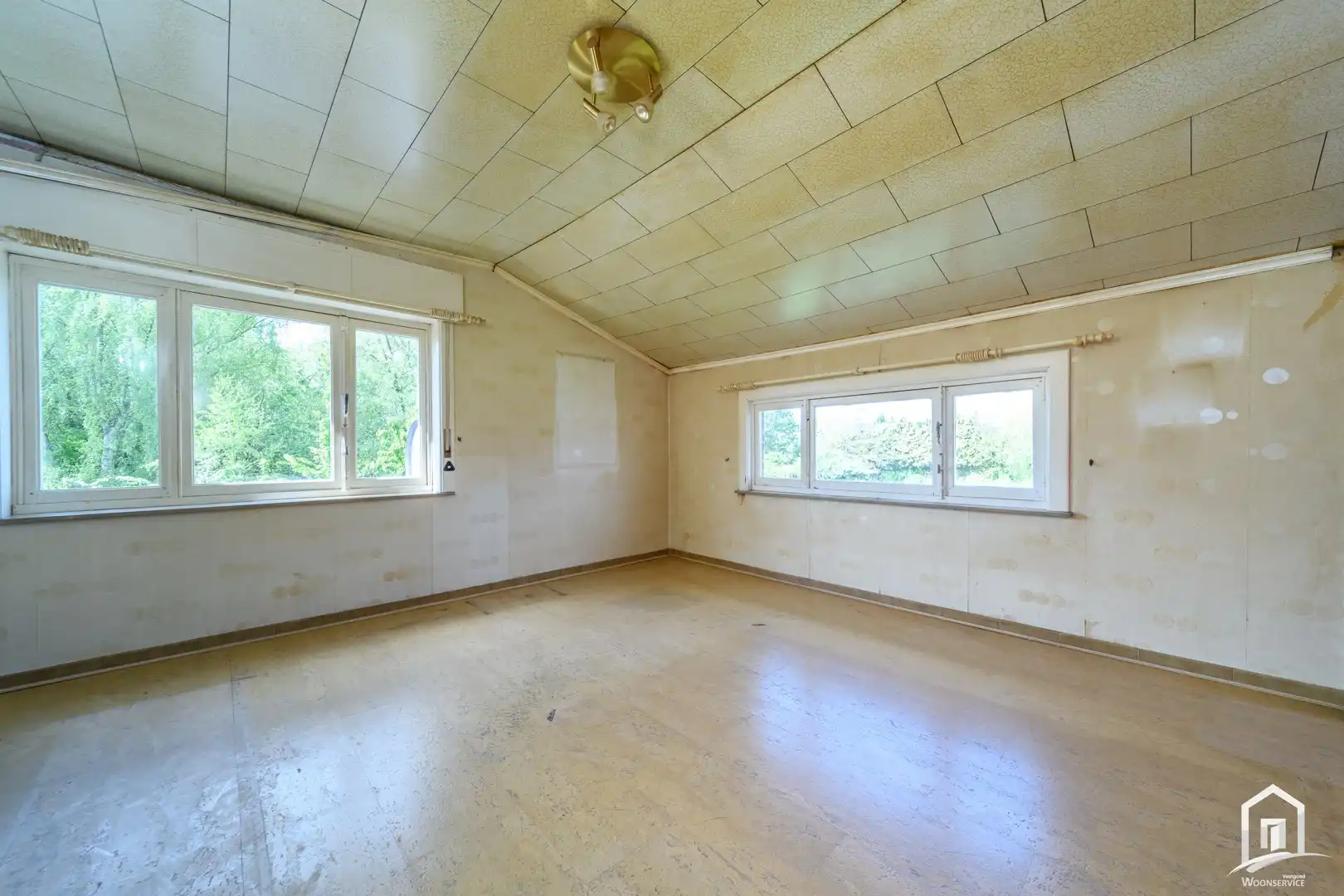 Te renoveren gezinswoning met 2 slaapkamers en ruime tuin foto 11