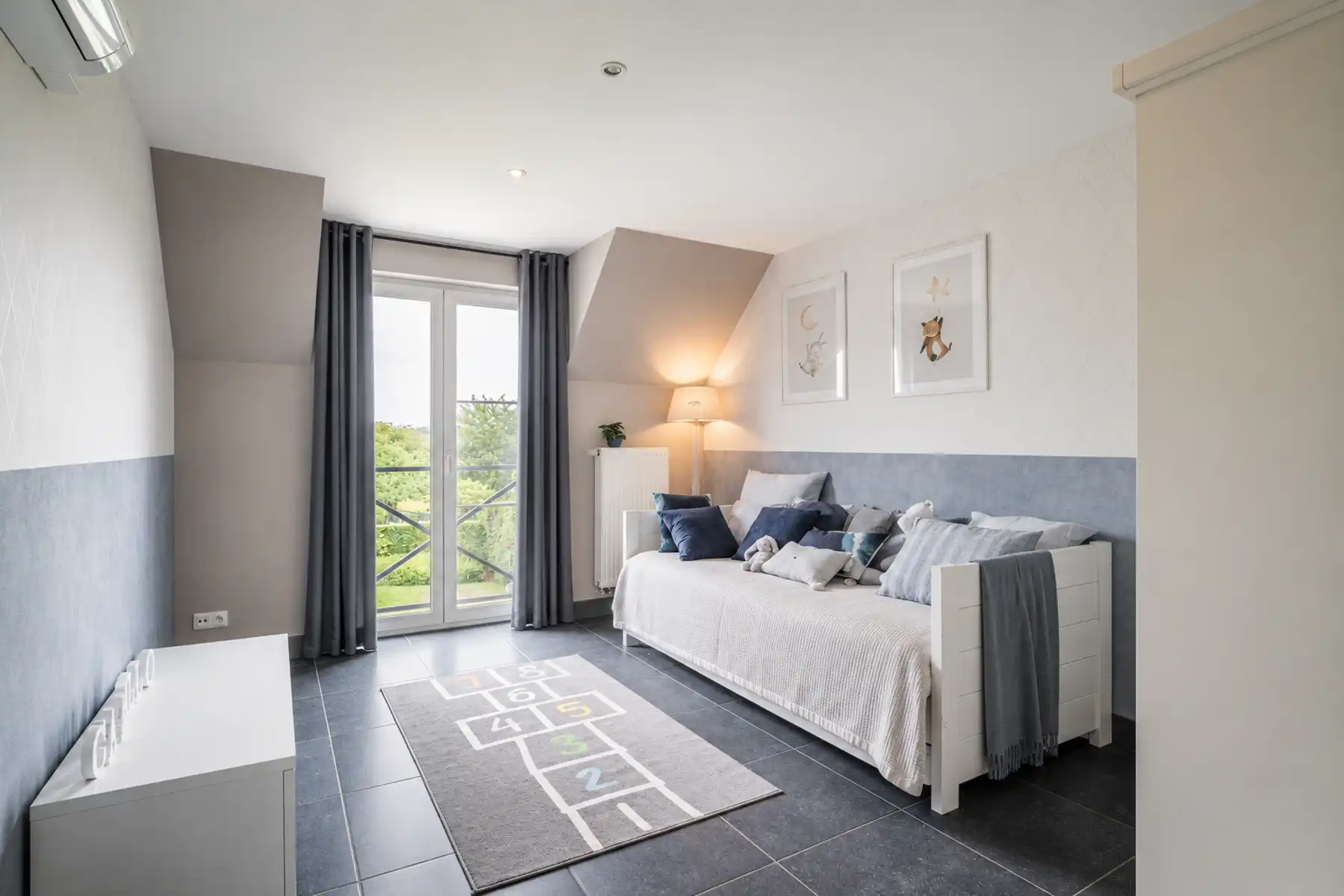 Ruime villa te koop in Dilbeek vrij beroep/ kangoeroewonen foto 26
