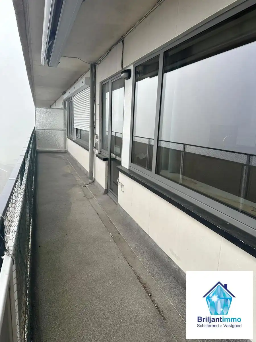 Lichtrijk appartement met terras en 2 slp op toplocatie! foto 16