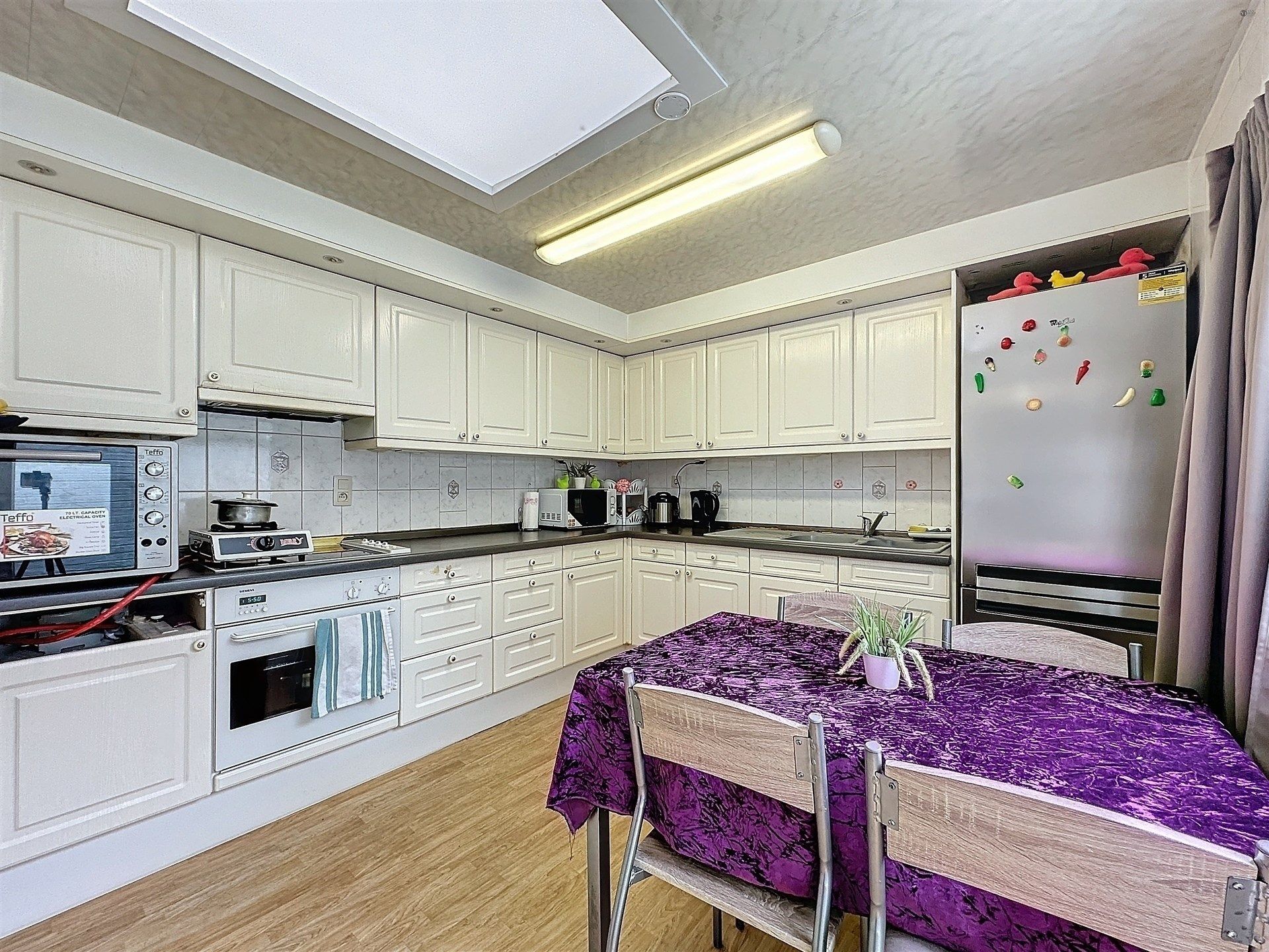 Instapklare woning met 4 slaapkamers in centrum Sint-Niklaas! foto 3