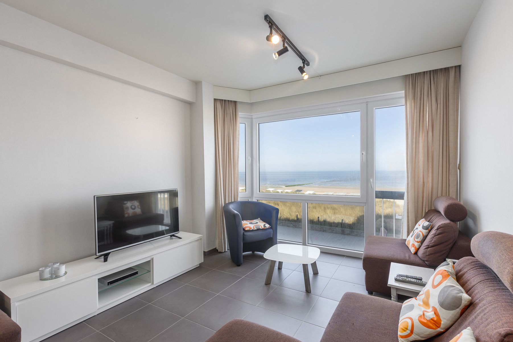 ()=>{if(producerUpdateValueVersion(node),producerAccessed(node),node.value===ERRORED)throw node.error;return node.value} Koning Ridderdijk 63/0101 - 8434 Westende