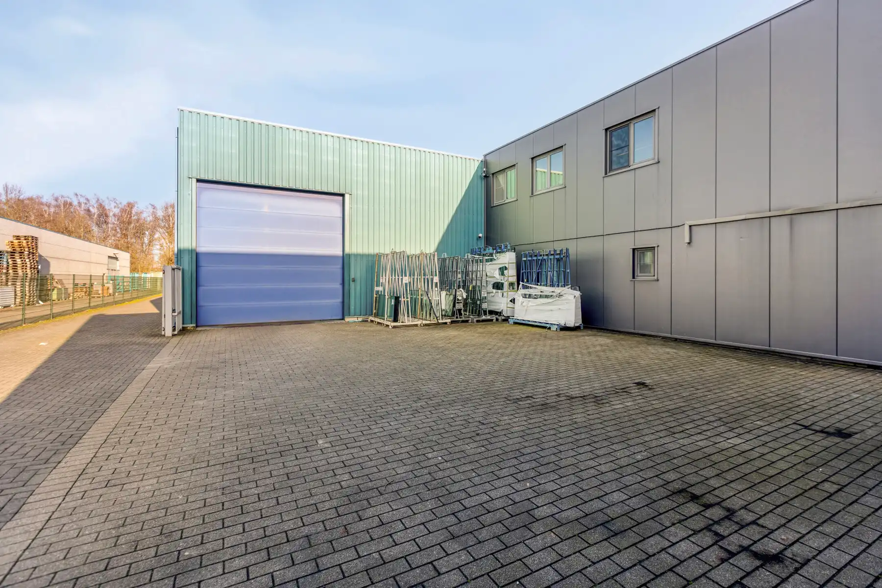 Industriegebouw met tal van mogelijkheden foto 8