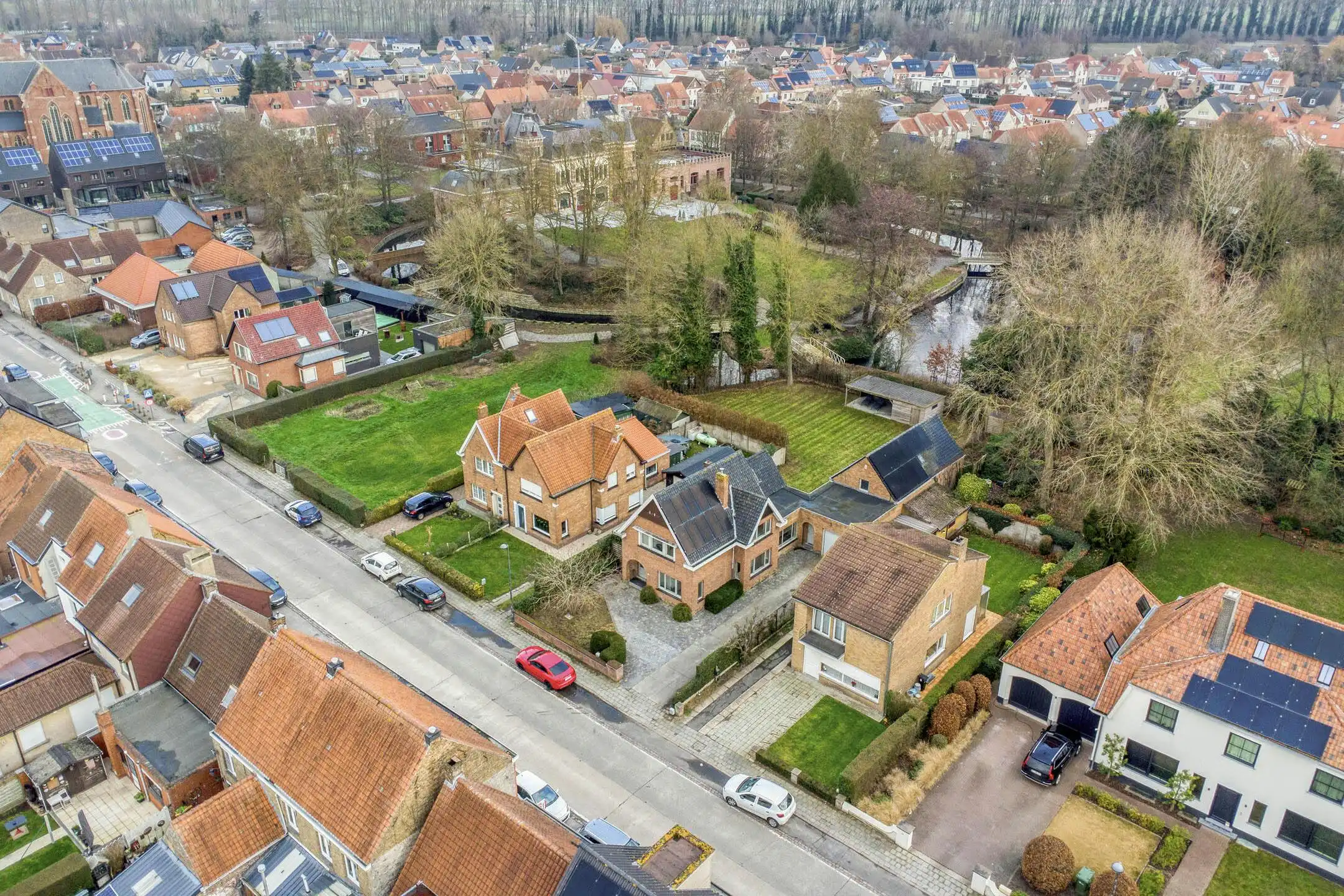 Polyvalent huis met tal van mogelijkheden te Moerkerke foto 3