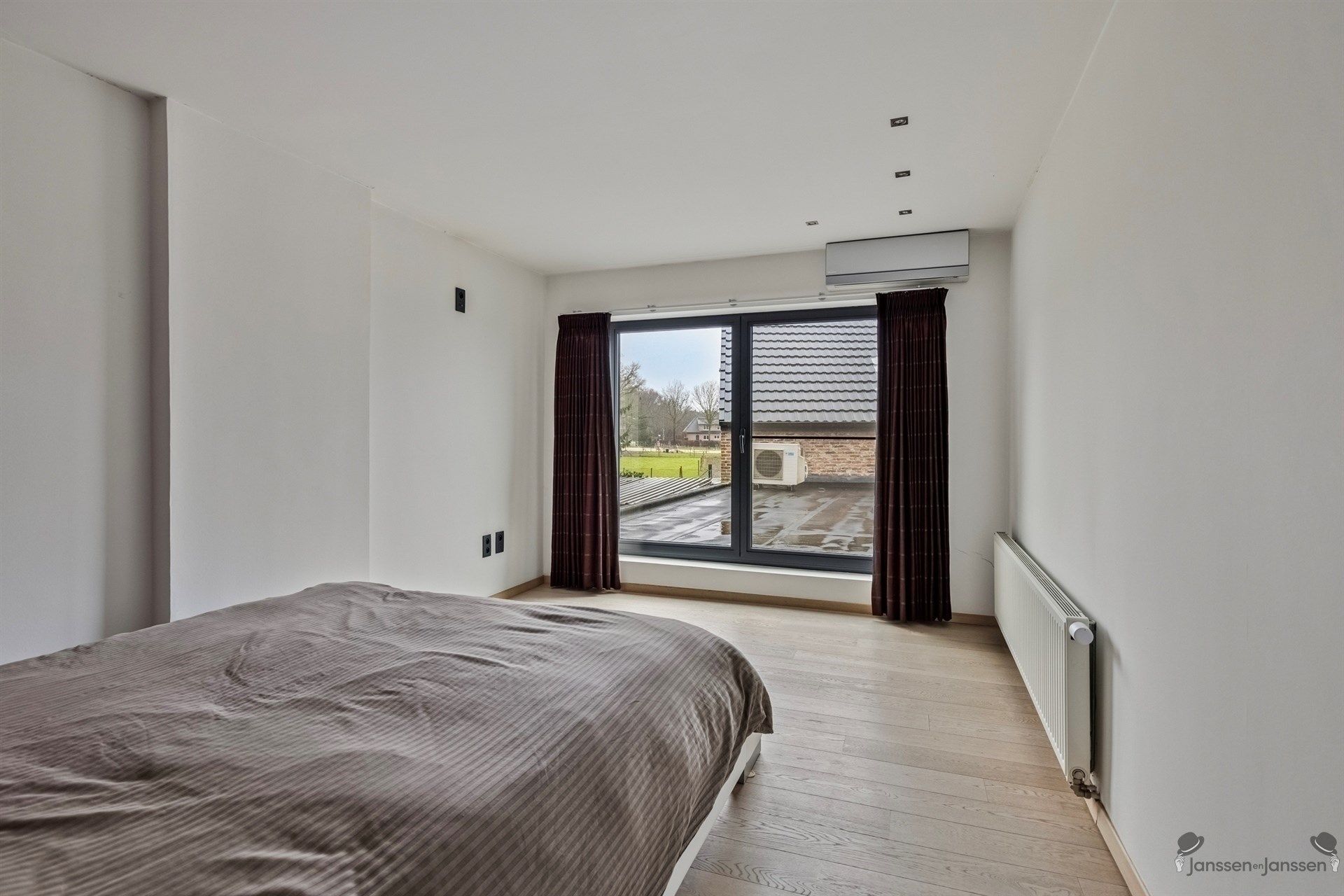 Exclusieve gerenoveerde woning foto 12