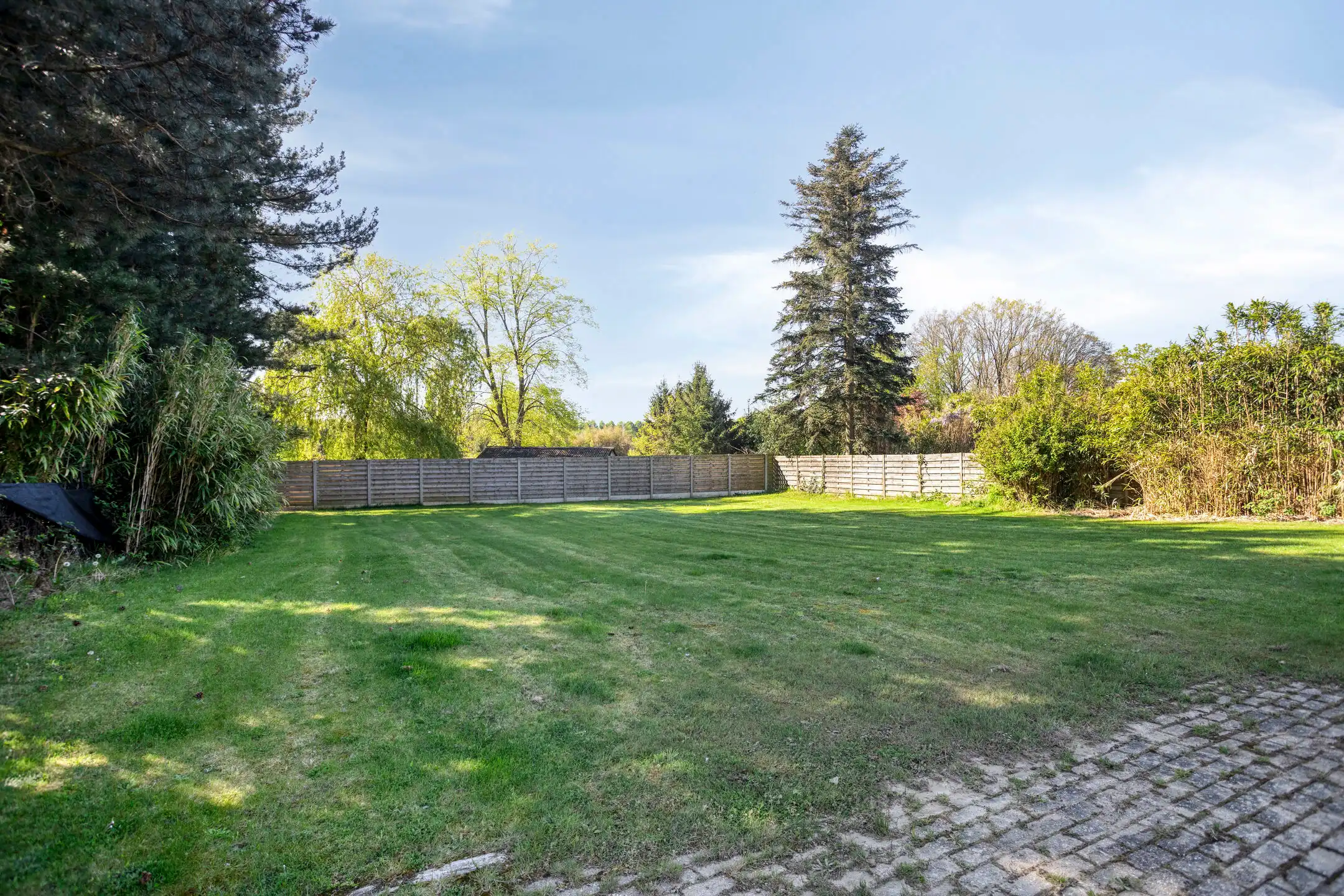 Te renoveren vrijstaande woning met veel potentieel foto 25