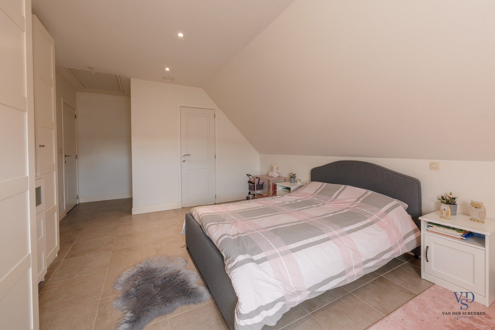 Hedendaagse villa in landelijke stijl foto 26
