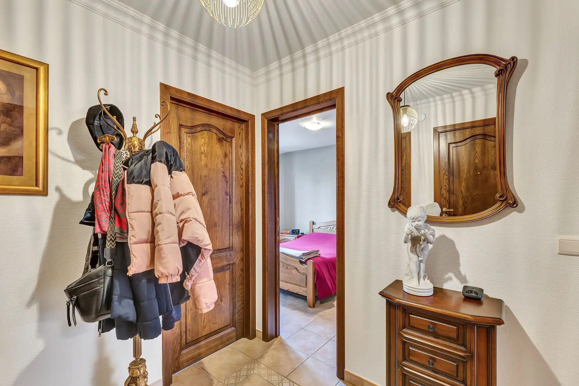 Instapklaar appartement met ruime garage foto 6