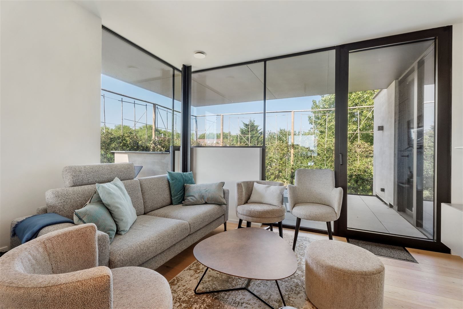 Prachtig nieuw hoekappartement met 3 terrassen foto 2