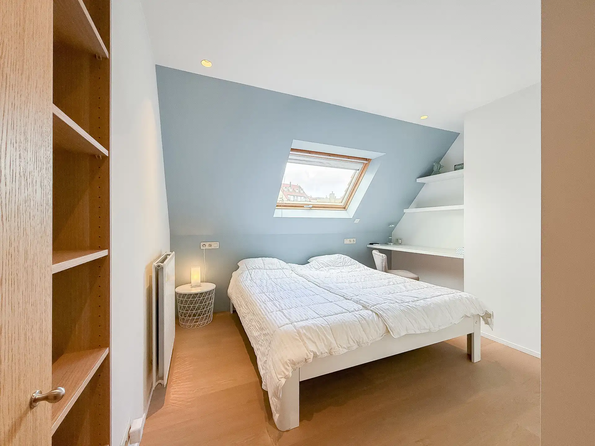 Duplex dakappartement met zonneterrassen nabij Rubensplein foto 16