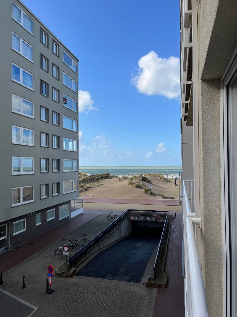 ZONNIGE STUDIO TE OOSTDUINKERKE-BAD foto 3