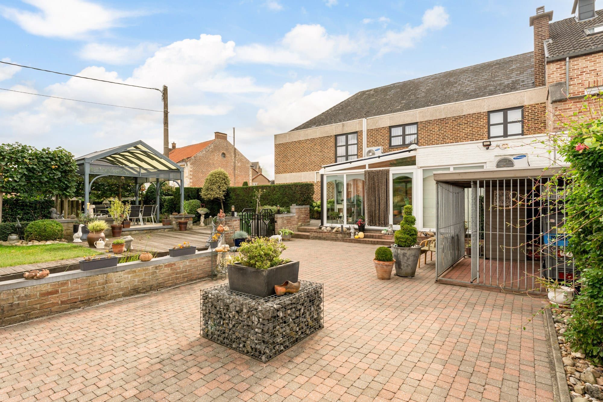 Ruime gezinswoning met knappe tuin en bouwgrondmogelijkheid in Vlijtingen! foto 25