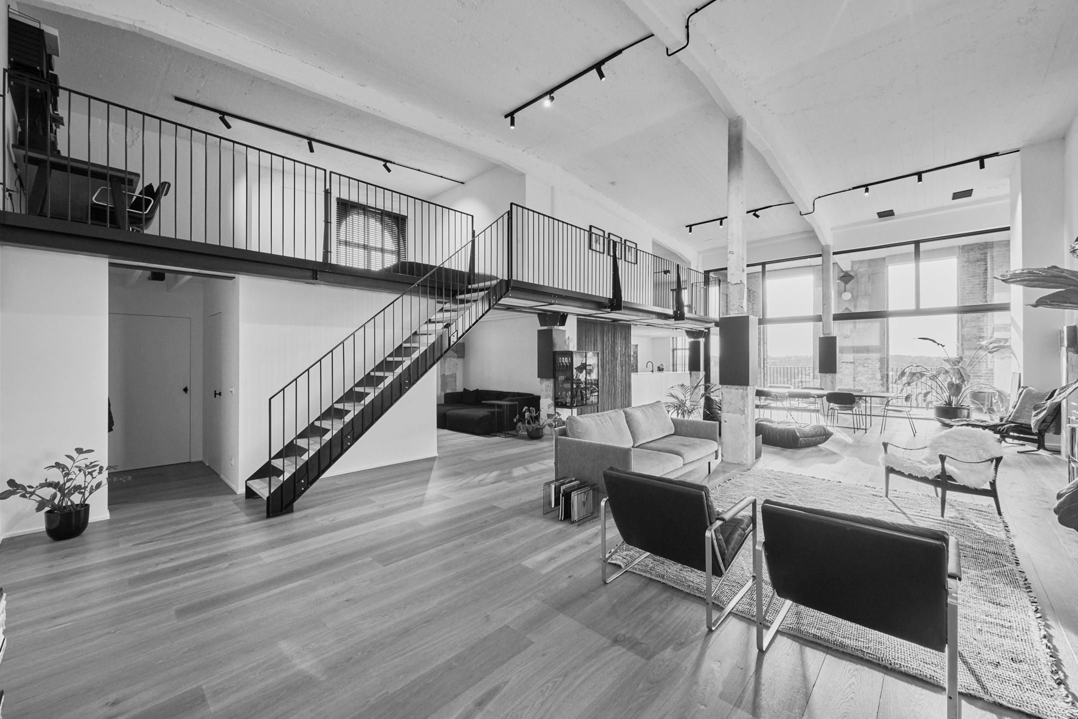 RIANTE PENTHOUSE-LOFT 263m² foto 4