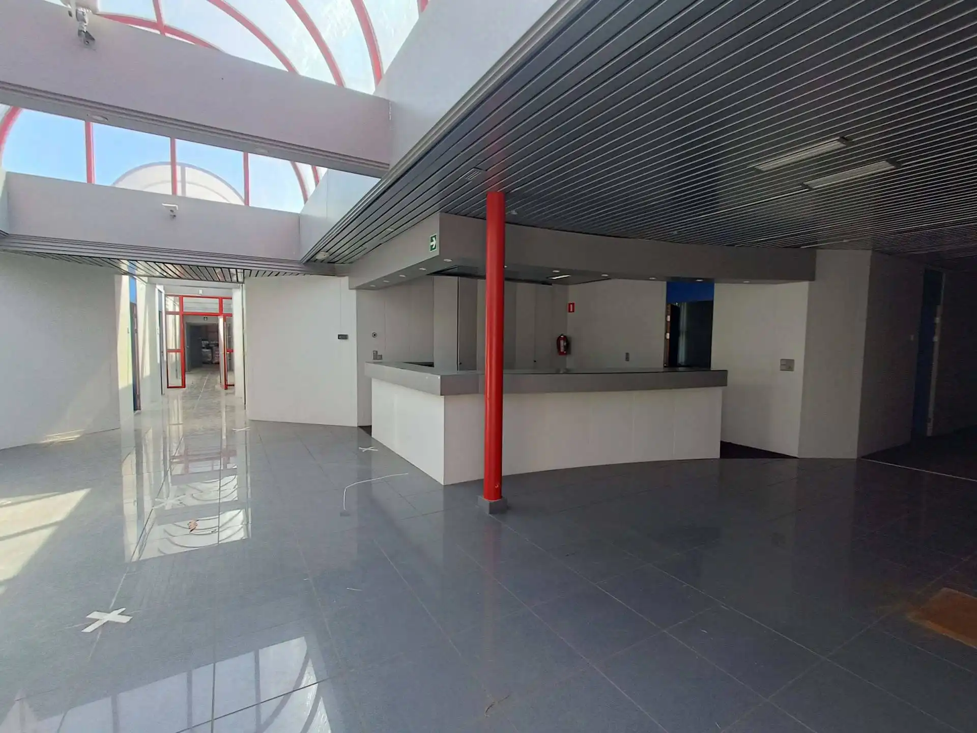 Industrieel gebouw te huur in Malle foto 8