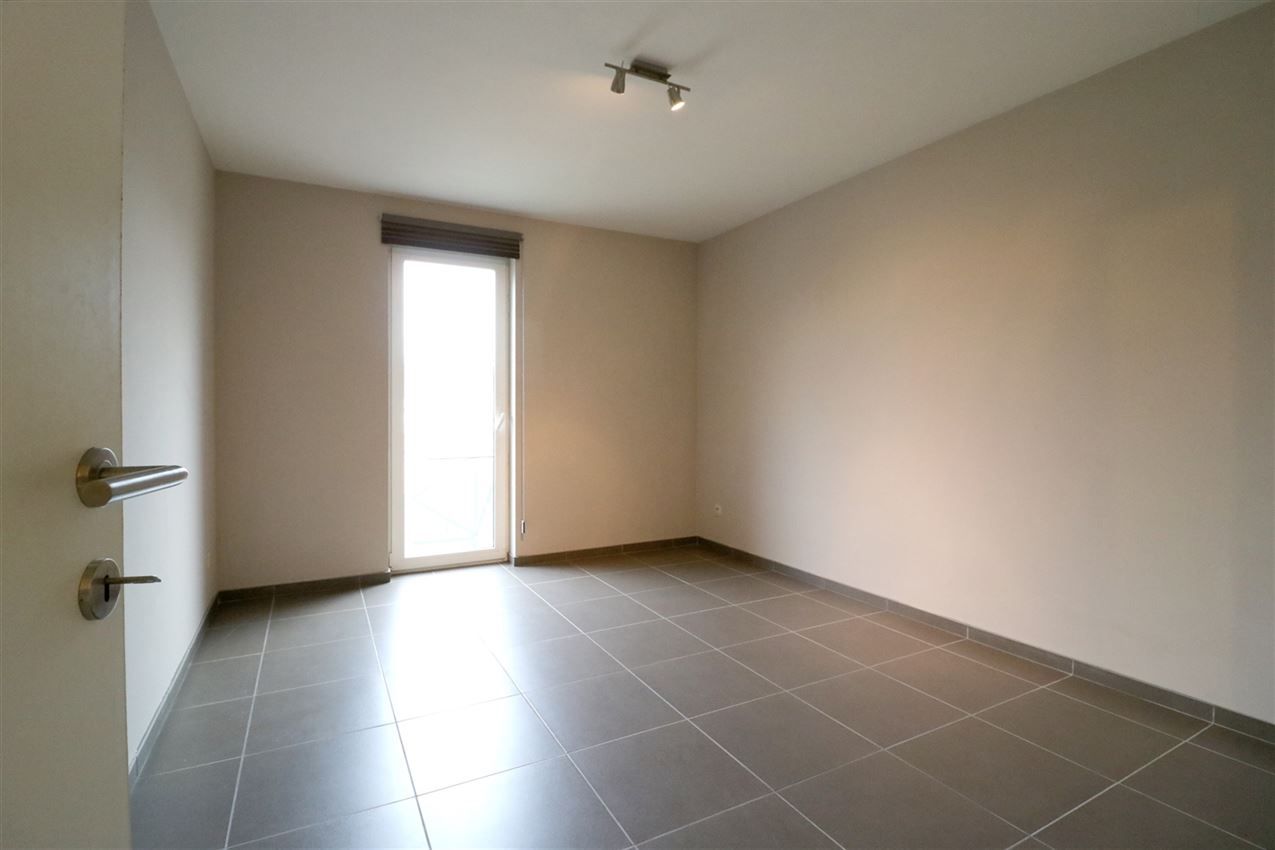 Fraaie loft met 3 slpk. en  twee autostaanplaatsen foto 15