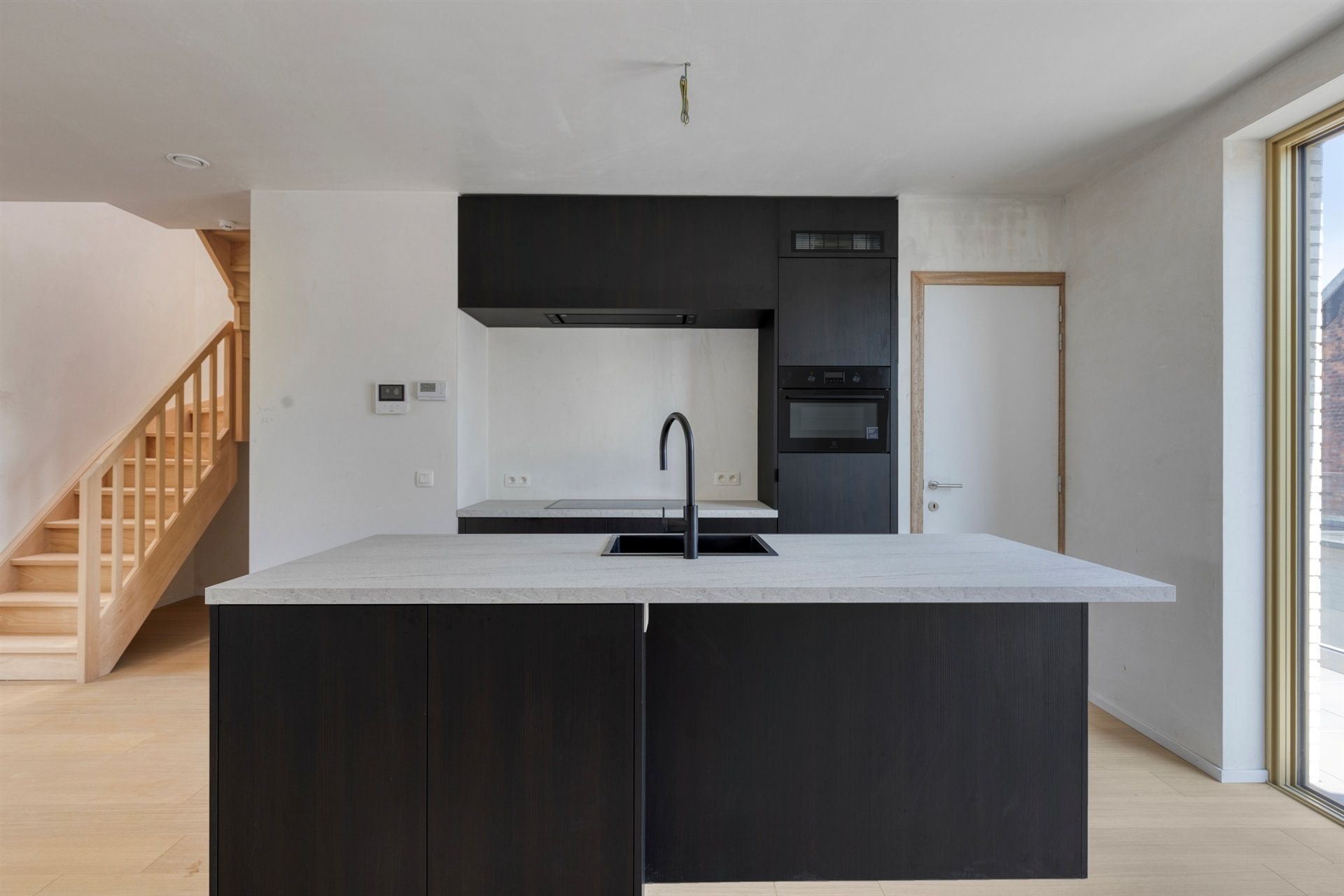 Nieuwbouwappartement met 2 kamers en 2 terrassen foto 4