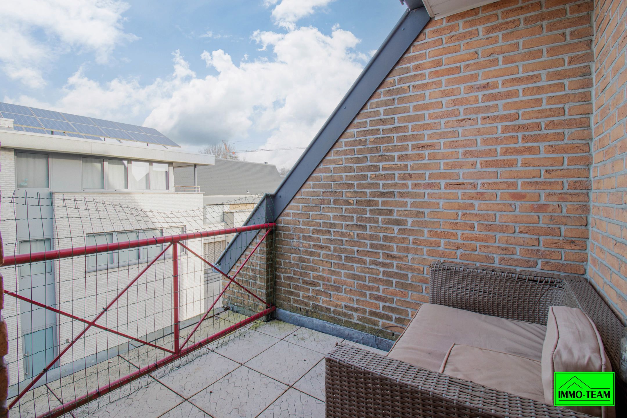 2-slaapkamer appartement met garagebox op wandelafstand van station foto 14