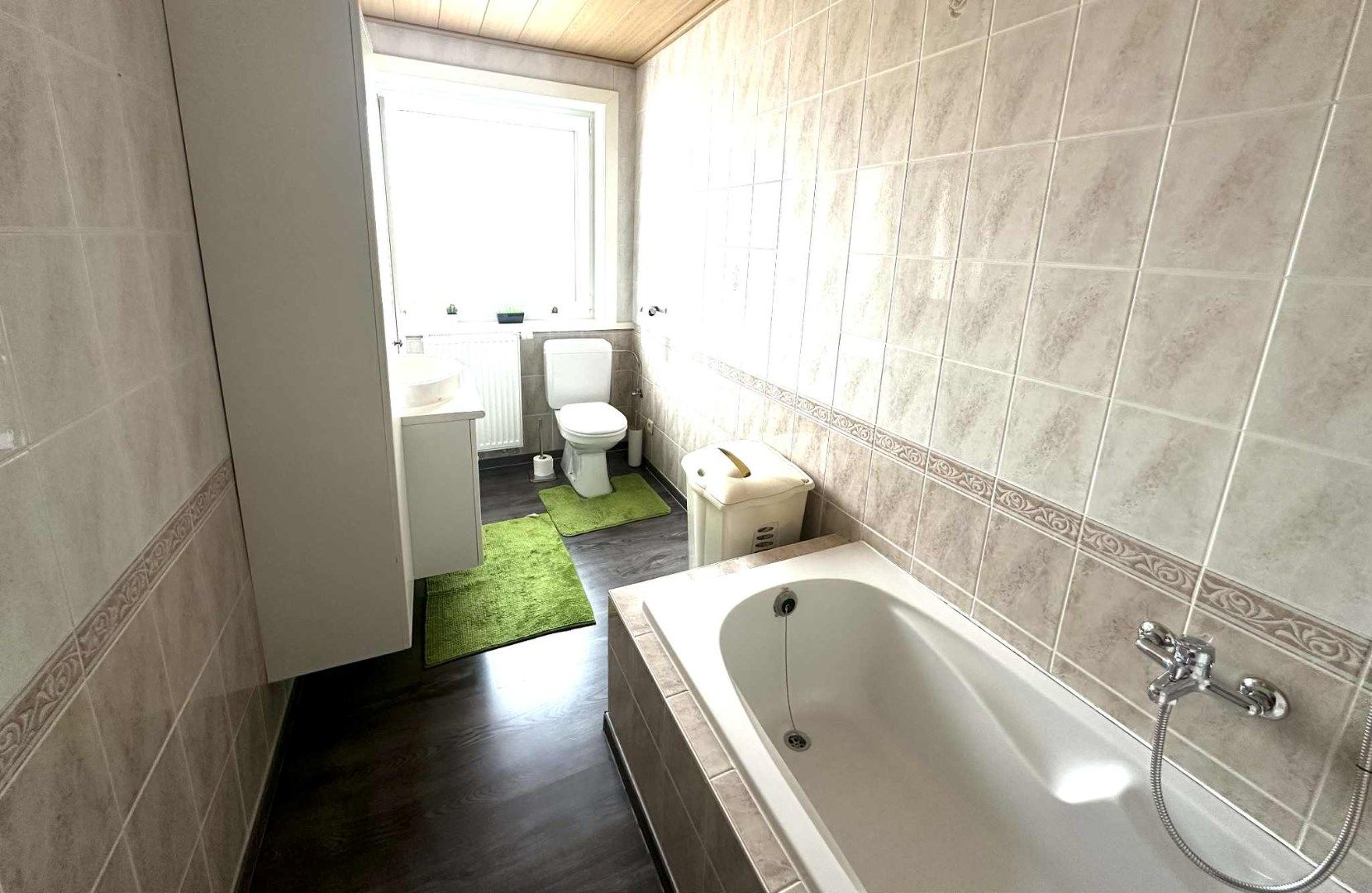 Instapklare woning met 4 slk en tuin foto 16