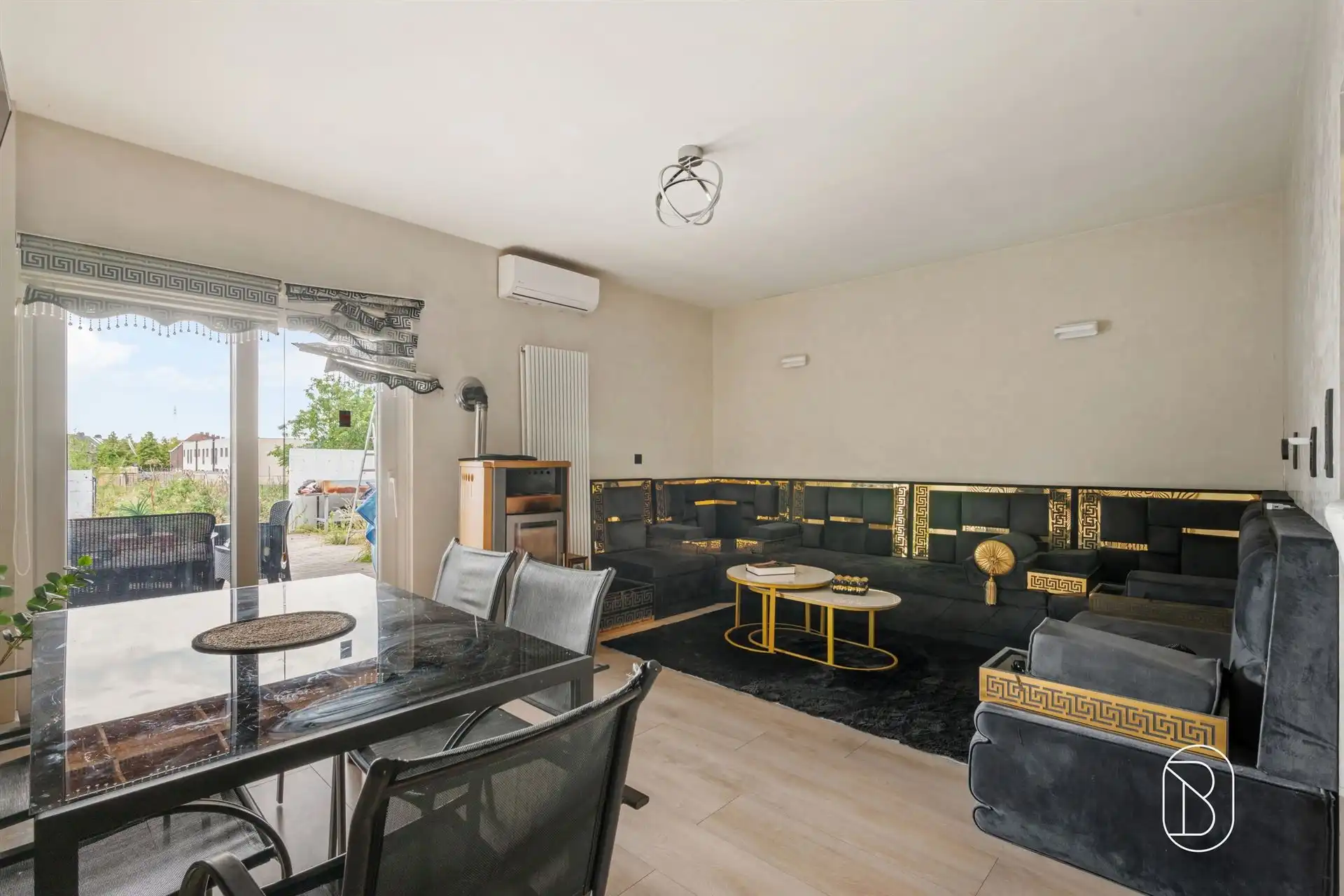 Rustig gelegen woning met aangename tuin foto 6