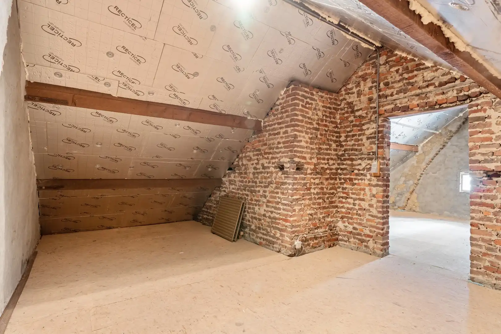 Landelijk wonen in alle rust met ruimte, charme en talloze mogelijkheden foto 24