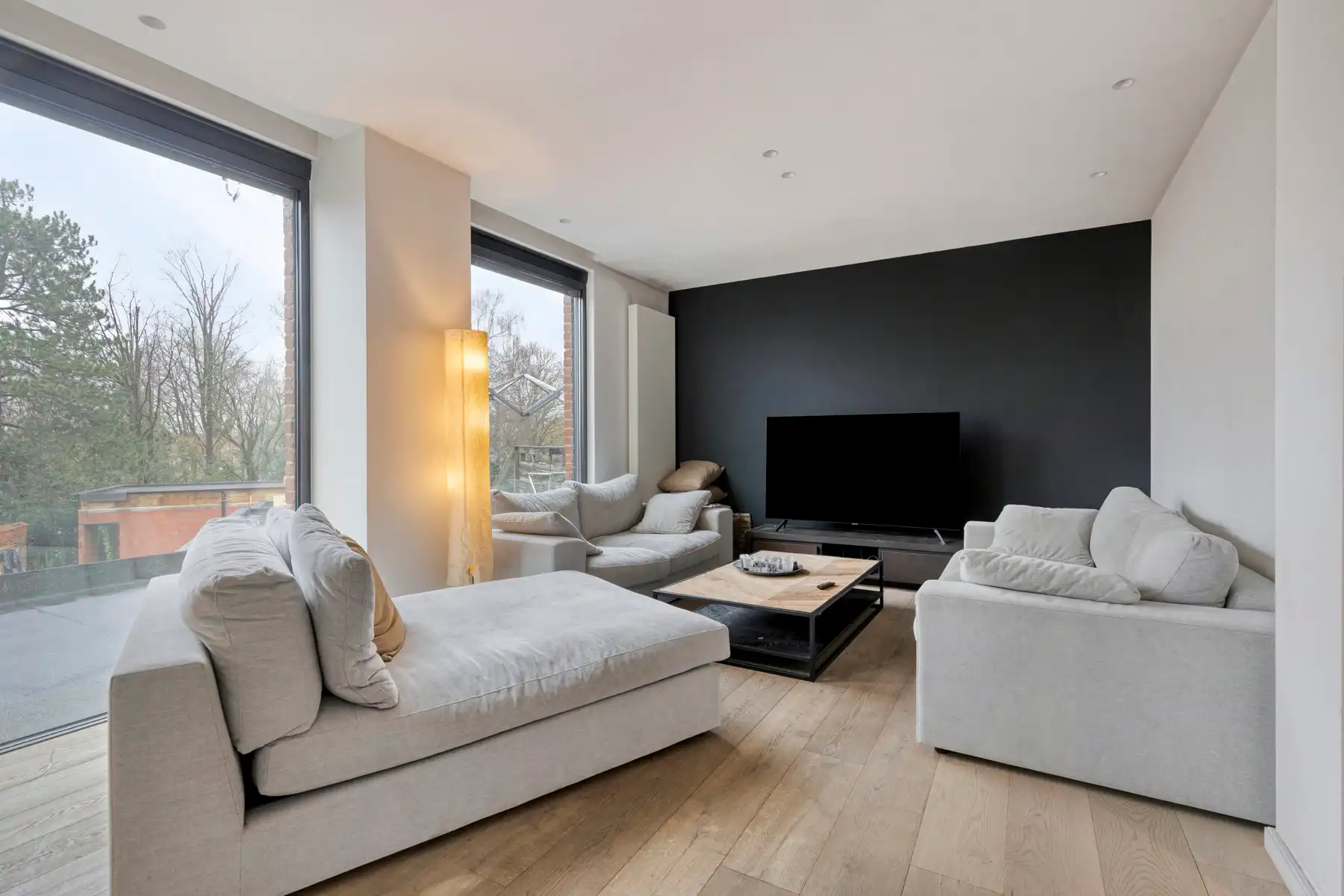 Toffe loftwoning met garage! foto 5