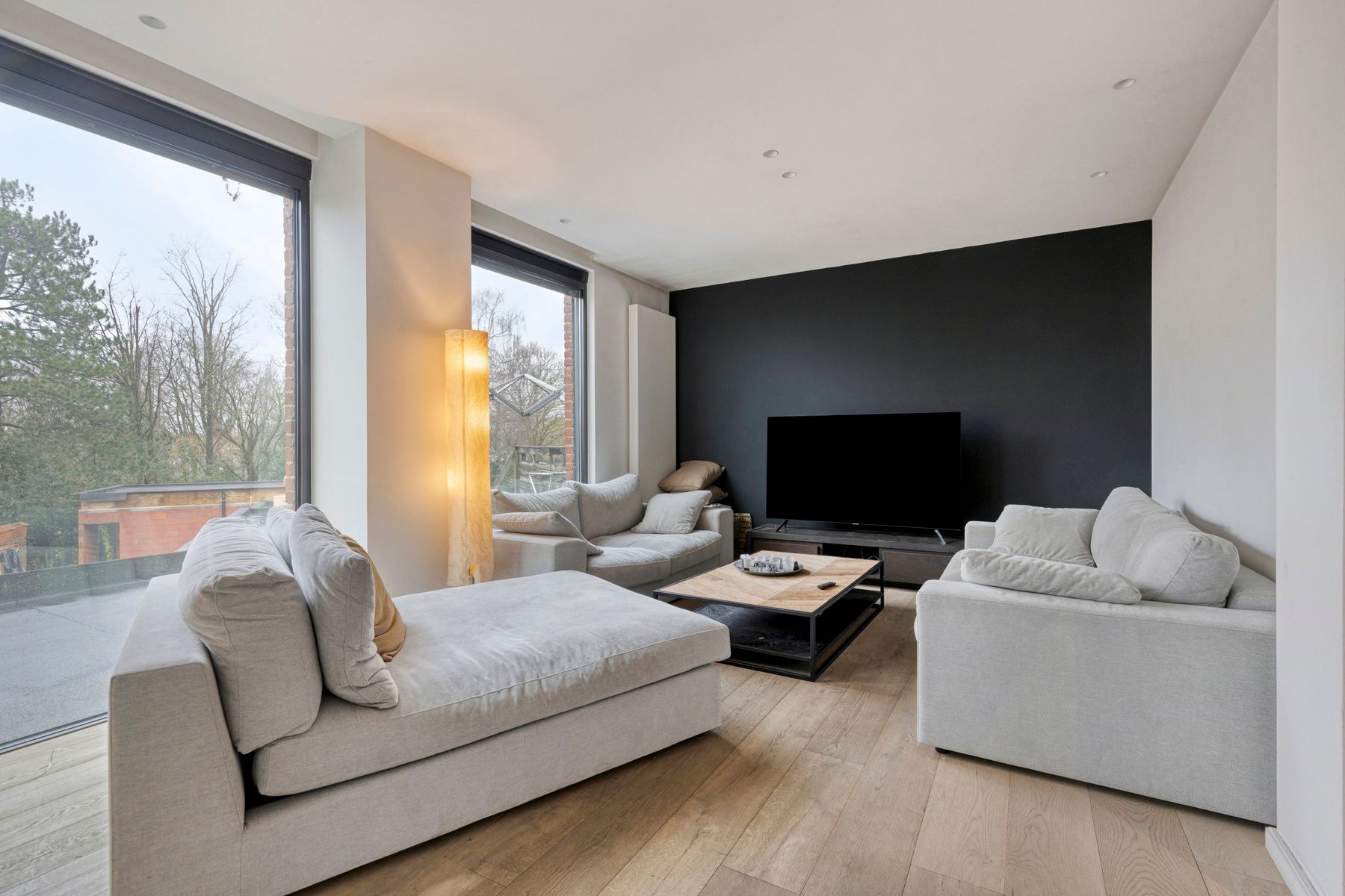 Toffe loftwoning met garage! foto 5