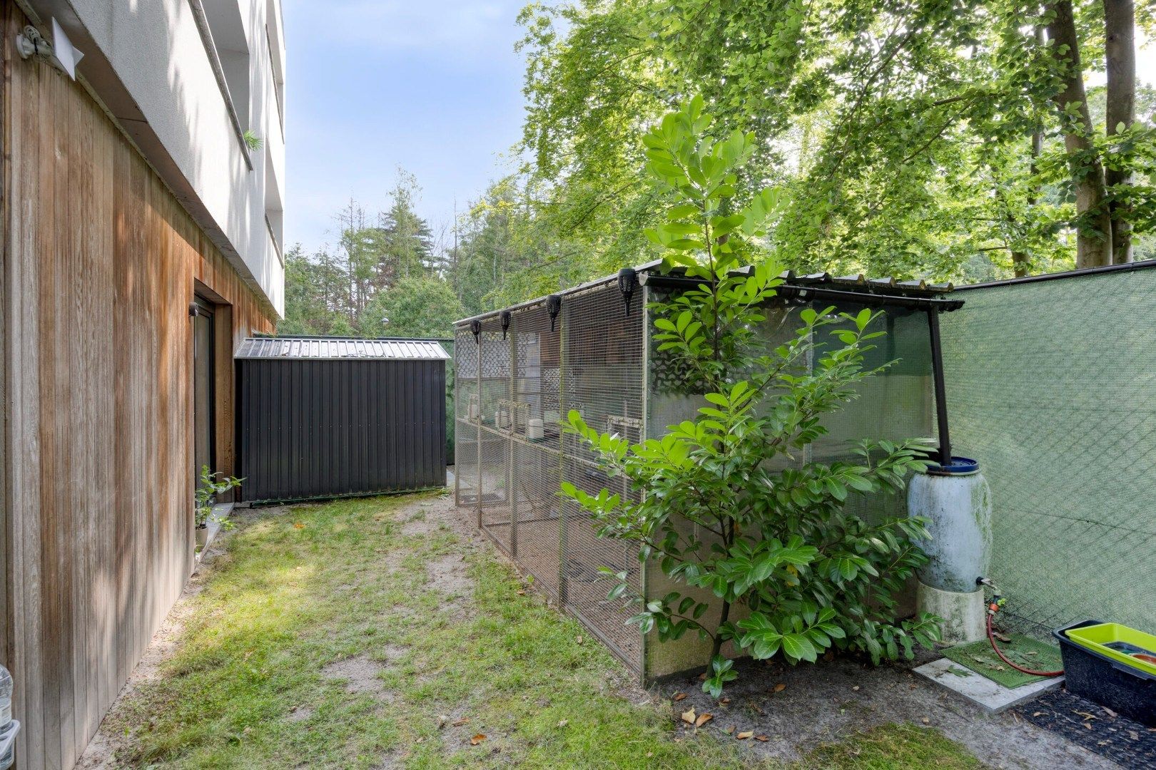 Gelijkvloers appartement met 2 slpks, ruime tuin, autostaanplaats en optionele garage ! foto 17