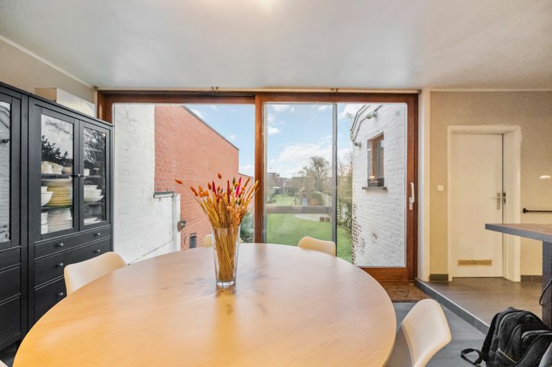 Roeselare : Centrum Rumbeke - Instapklare charmante woning op 575 m² foto 6