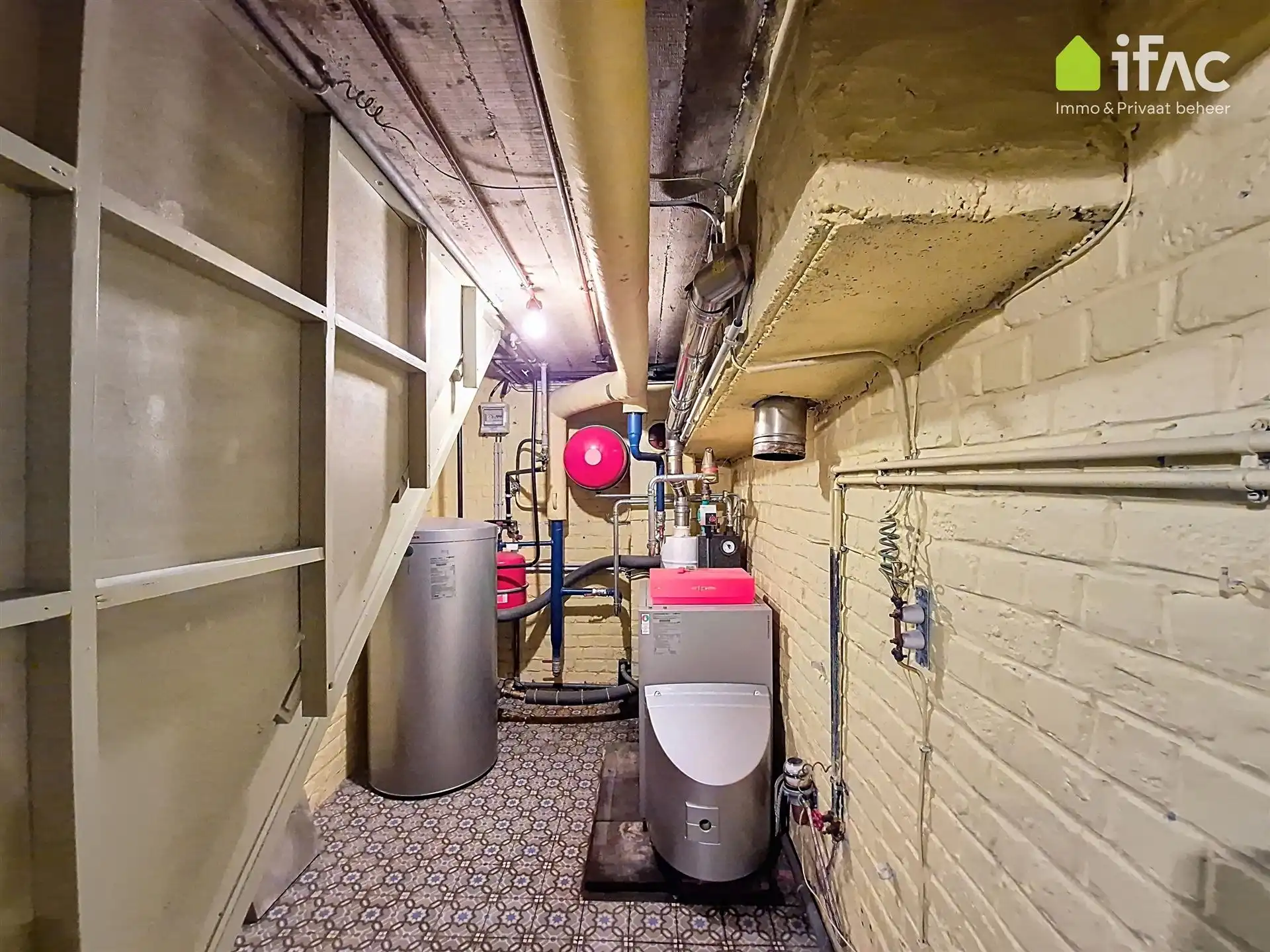 Stevige 3-gevel, 5 slpks, dubbele garage, centrum, ±17are foto 36